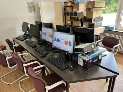 Serverschrank / Netzwerk-Installation von NK IT Service (Foto 26)